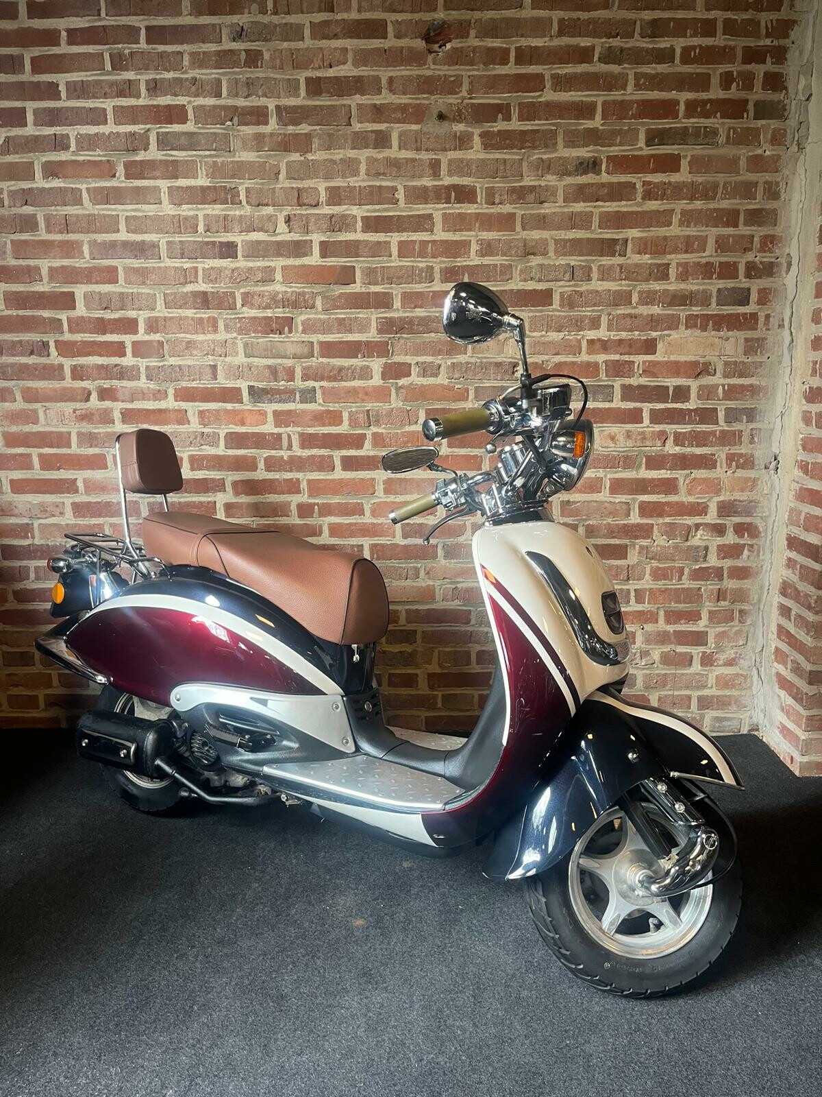 Retro Scooter (45 km/h)